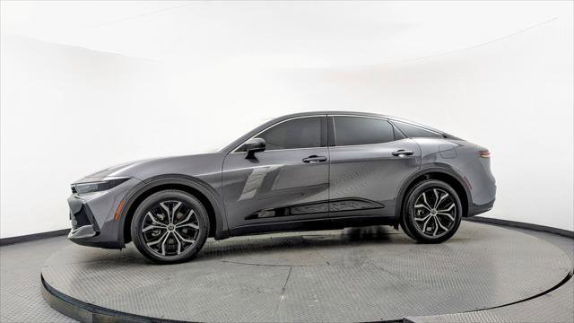 Used 2024 Toyota Crown XLE image 3