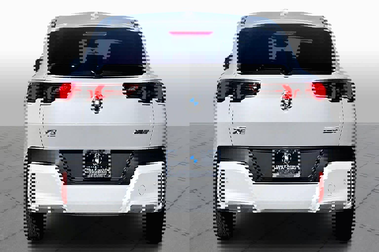 Used 2026 BMW X2 xDrive28i w/ Technology Package image 4