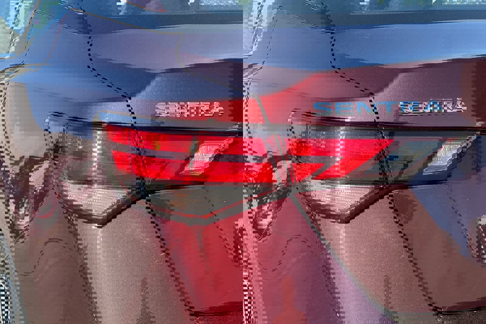 Used 2025 Nissan Sentra SV image 33