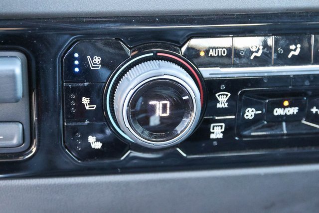 Used 2024 Chevrolet Silverado 3500 High Country w/ Technology Package image 31