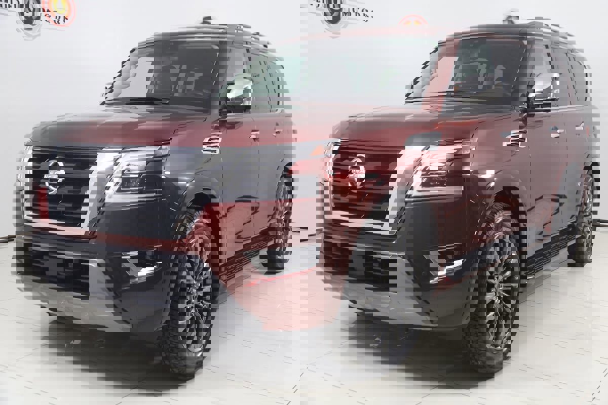 Used 2024 Nissan Armada Platinum w/ Captain's Chairs Package image 5