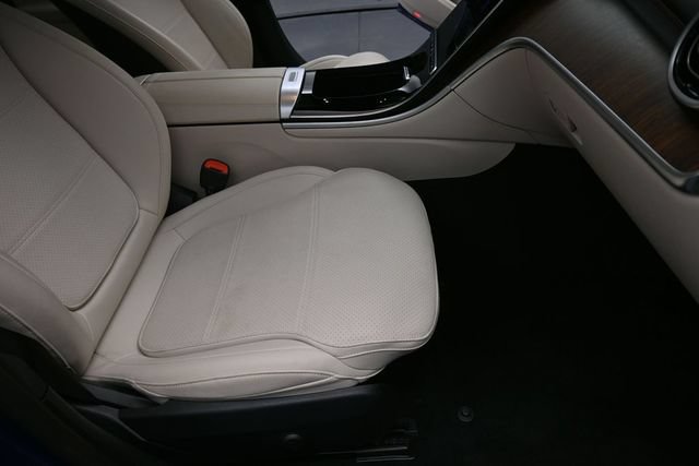 Used 2025 Mercedes-Benz C 300 Sedan image 52