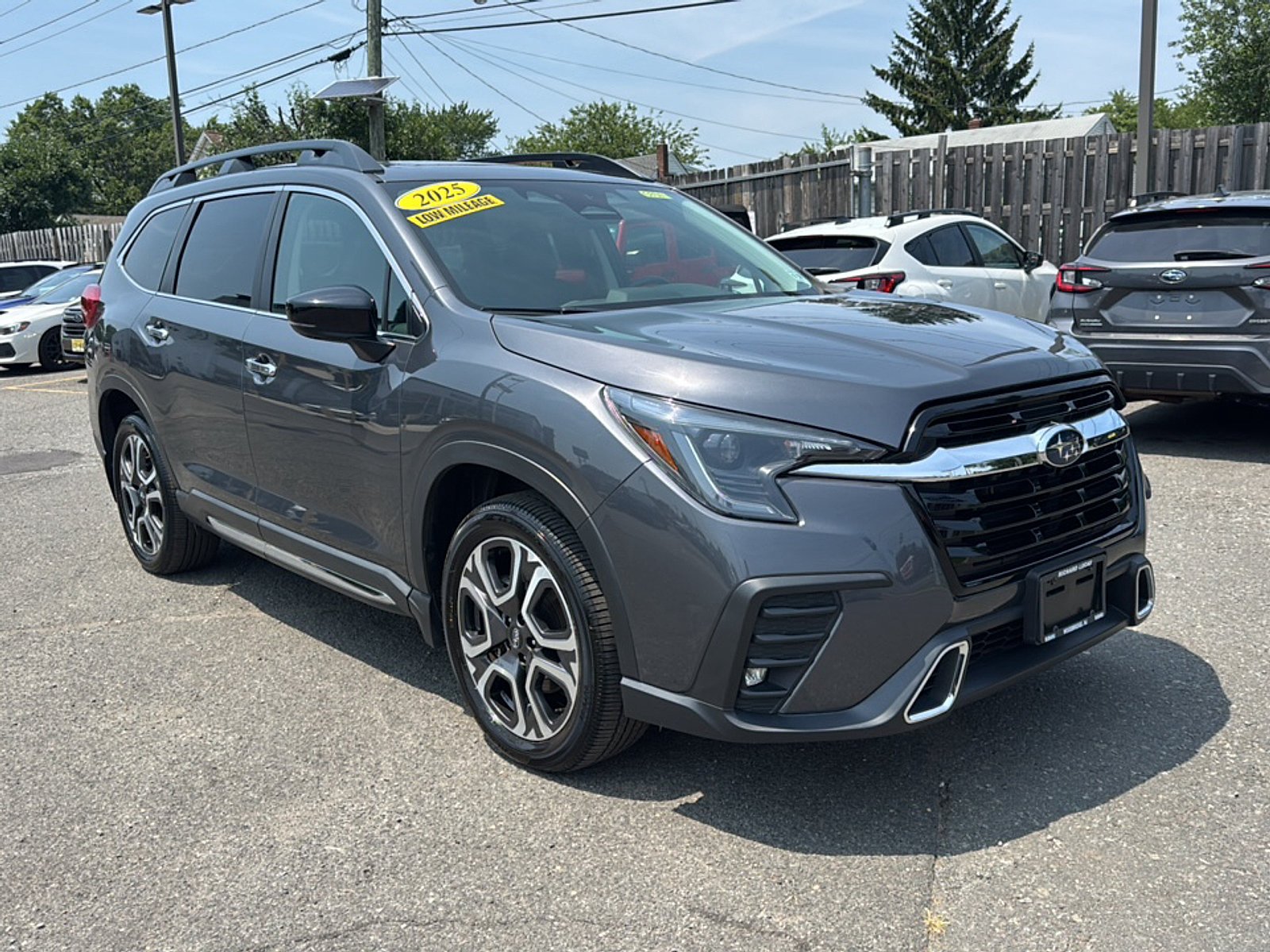Used 2025 Subaru Ascent Touring w/ Popular Package #1 AWD/4WD image 4