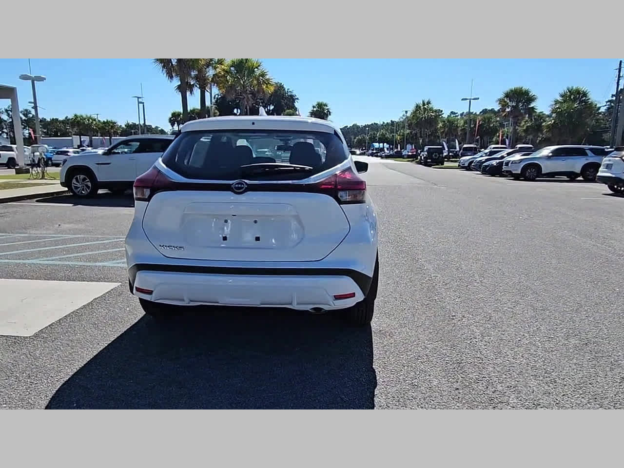 New 2025 Nissan Kicks Play S image 31