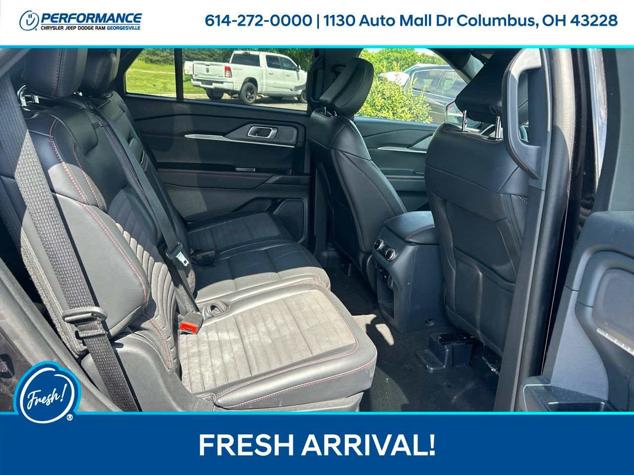 Used 2025 Ford Explorer ST-Line w/ ST-Line Street Pack AWD/4WD image 15
