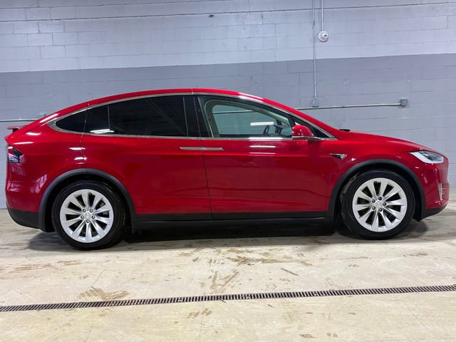 Used 2018 Tesla Model X 75D image 16
