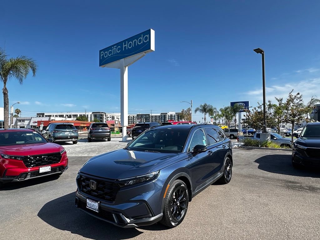 Used 2023 Honda CR-V Sport image 2