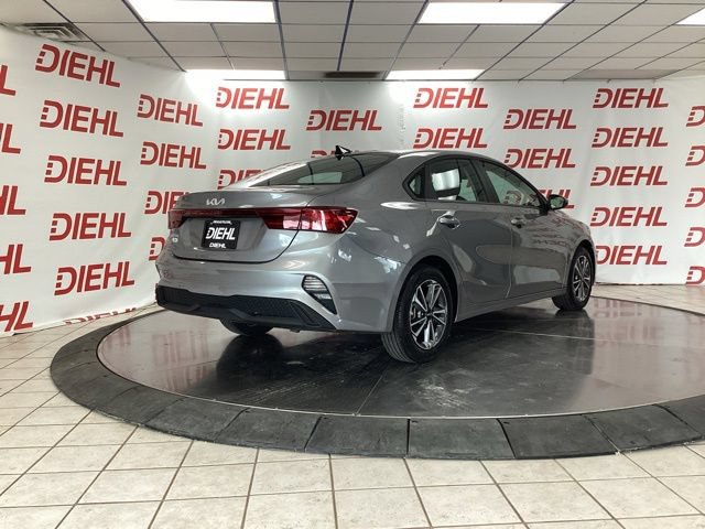 Used 2024 Kia Forte LXS FWD image 7
