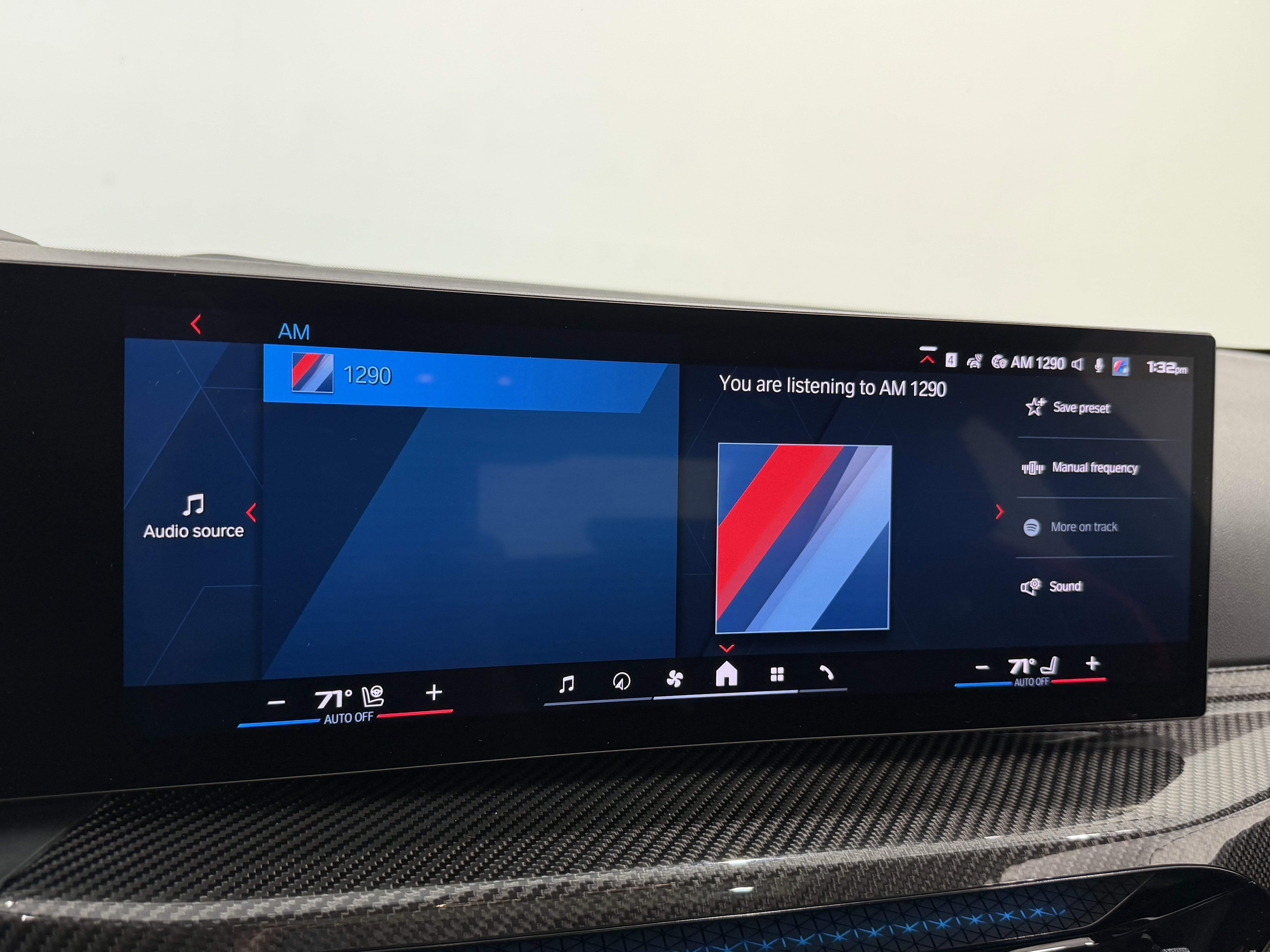 Used 2025 BMW M2 w/ Lighting Package image 40