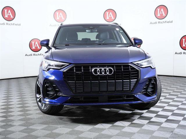 Used 2023 Audi Q3 2.0T Premium Plus w/ Premium Plus Package image 3