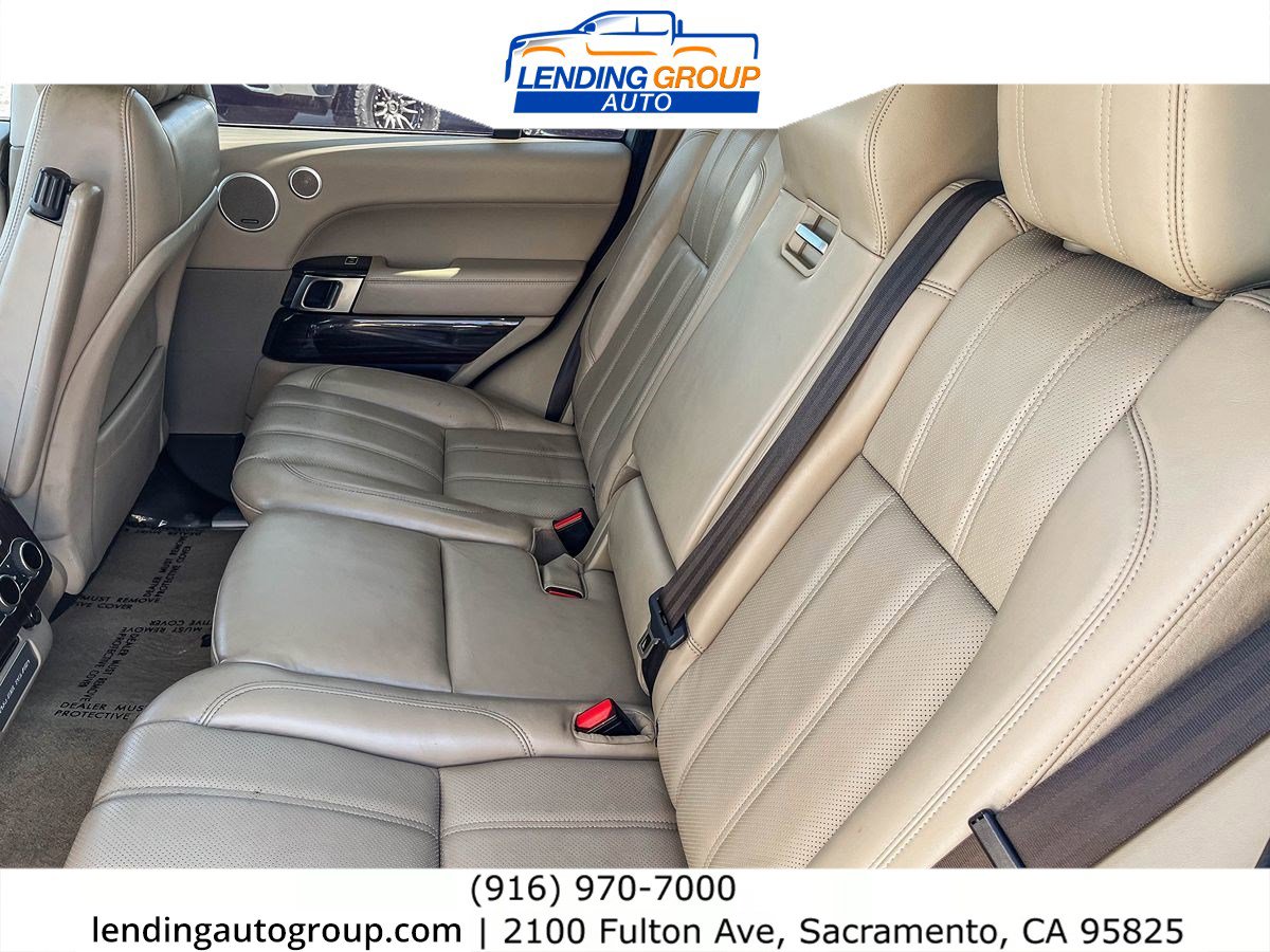 Used 2017 Land Rover Range Rover HSE image 18