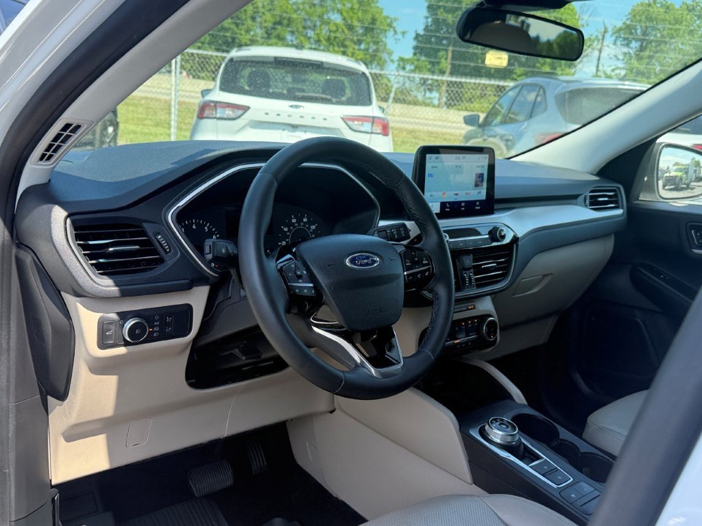 Used 2022 Ford Escape SEL AWD/4WD image 13