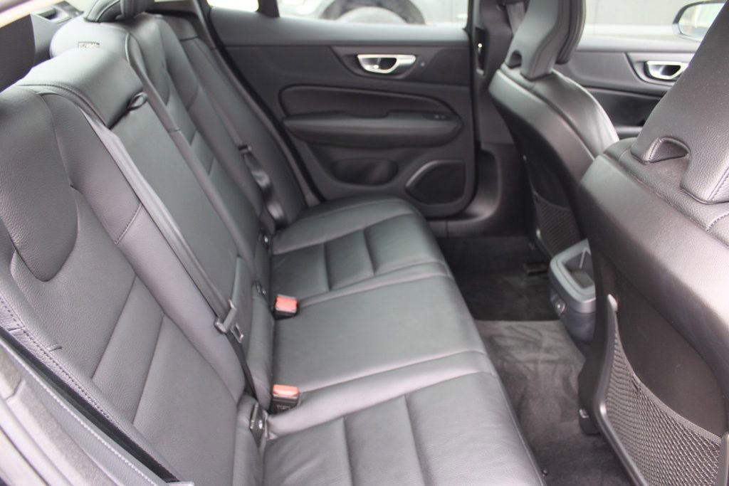 Used 2024 Volvo S60 B5 Plus image 22