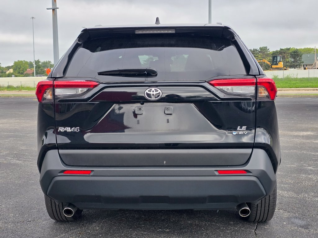 Used 2025 Toyota RAV4 LE AWD/4WD image 14