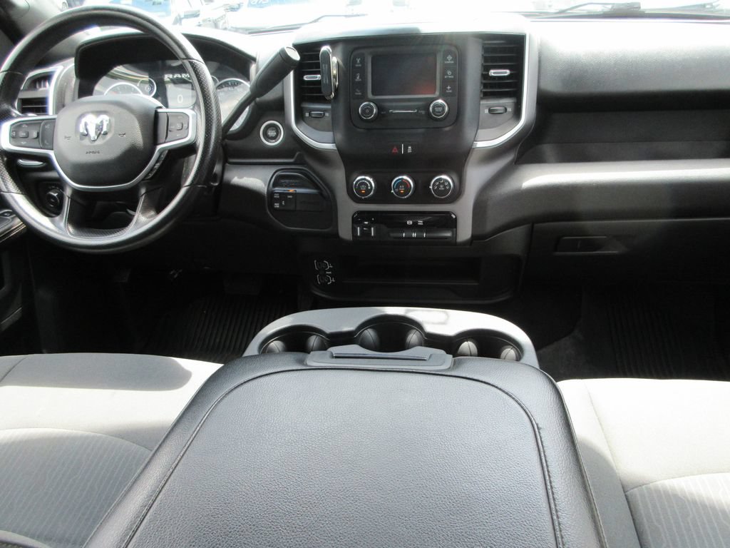 Used 2024 RAM 2500 Big Horn AWD/4WD image 8