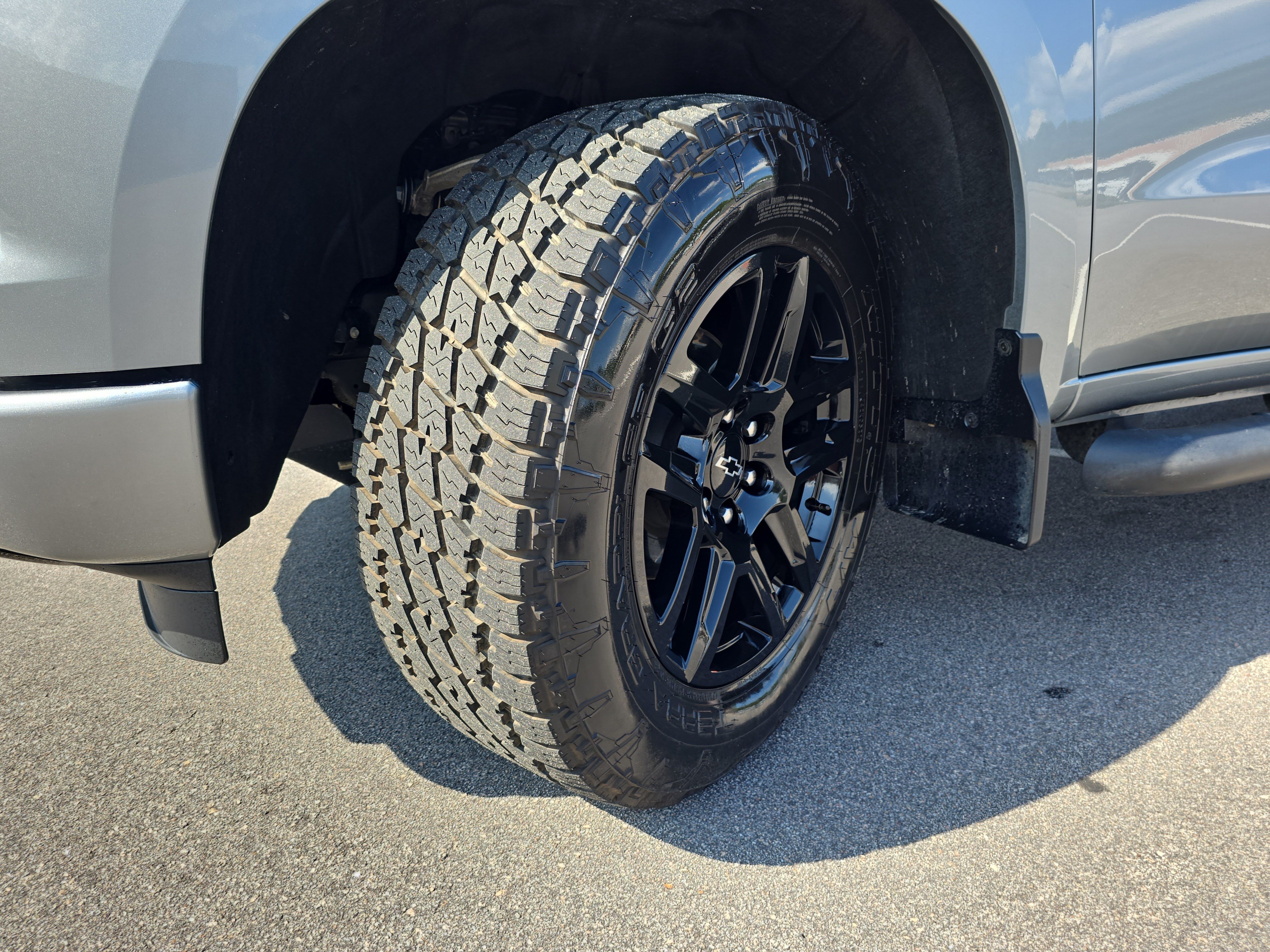Used 2025 Chevrolet Silverado 1500 RST w/ Rally Edition AWD/4WD image 32