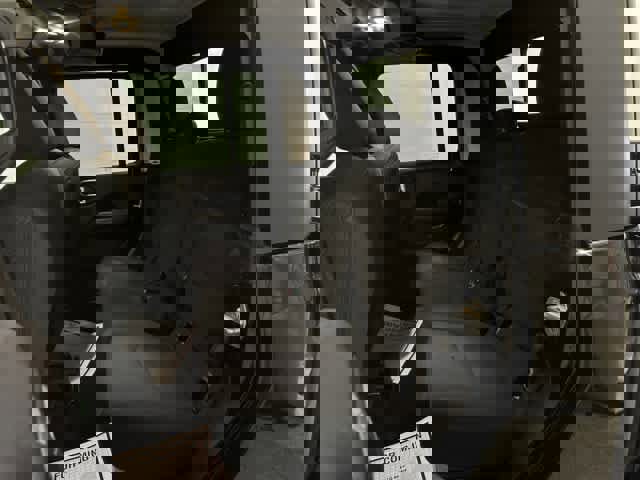 Used 2023 Jeep Gladiator Overland image 14