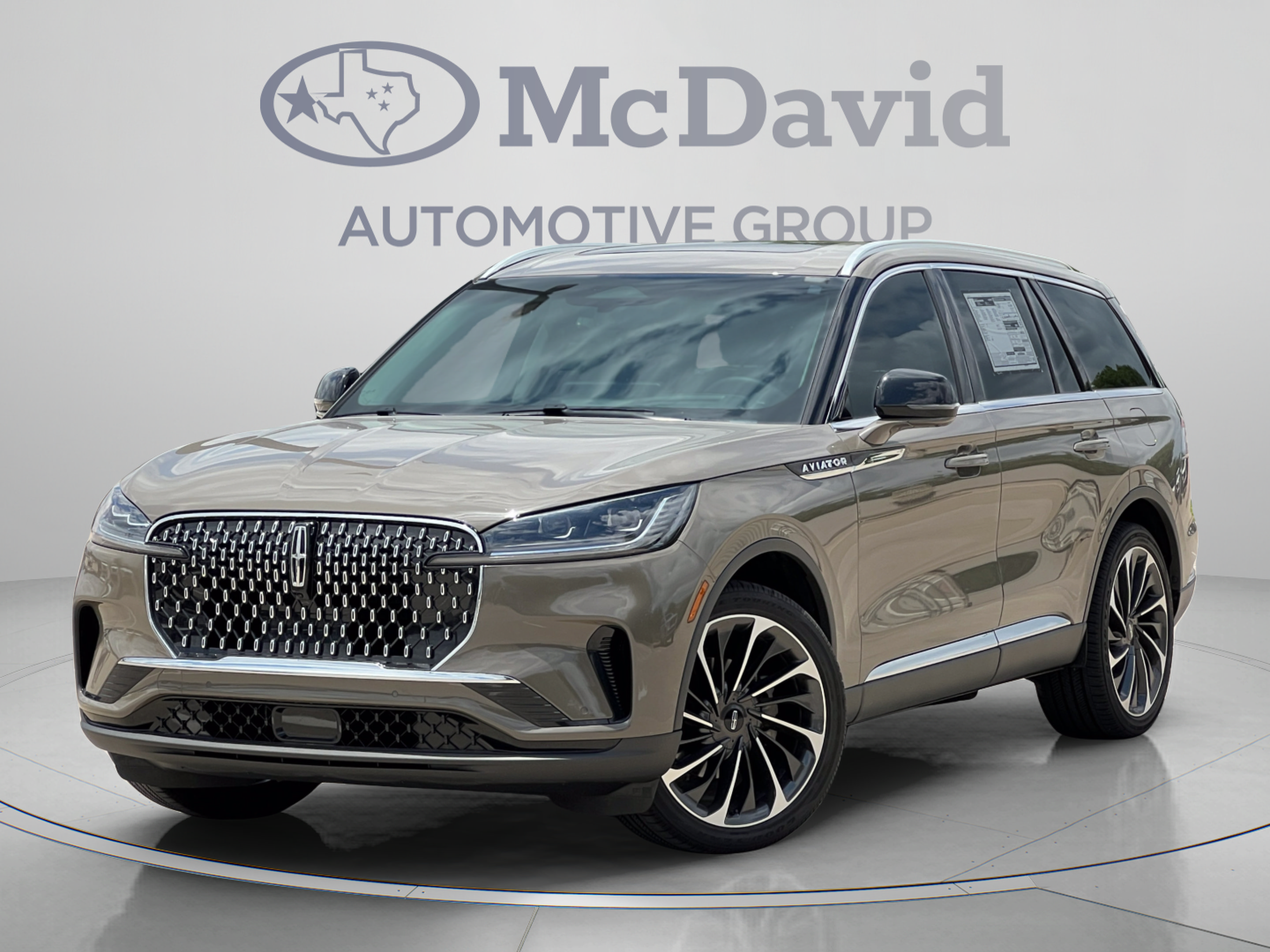 New 2025 Lincoln Aviator Reserve w/ Equipment Group 201A AWD/4WD image 2