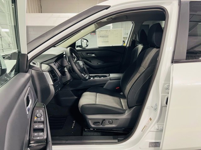 New 2026 Nissan Rogue SV image 19