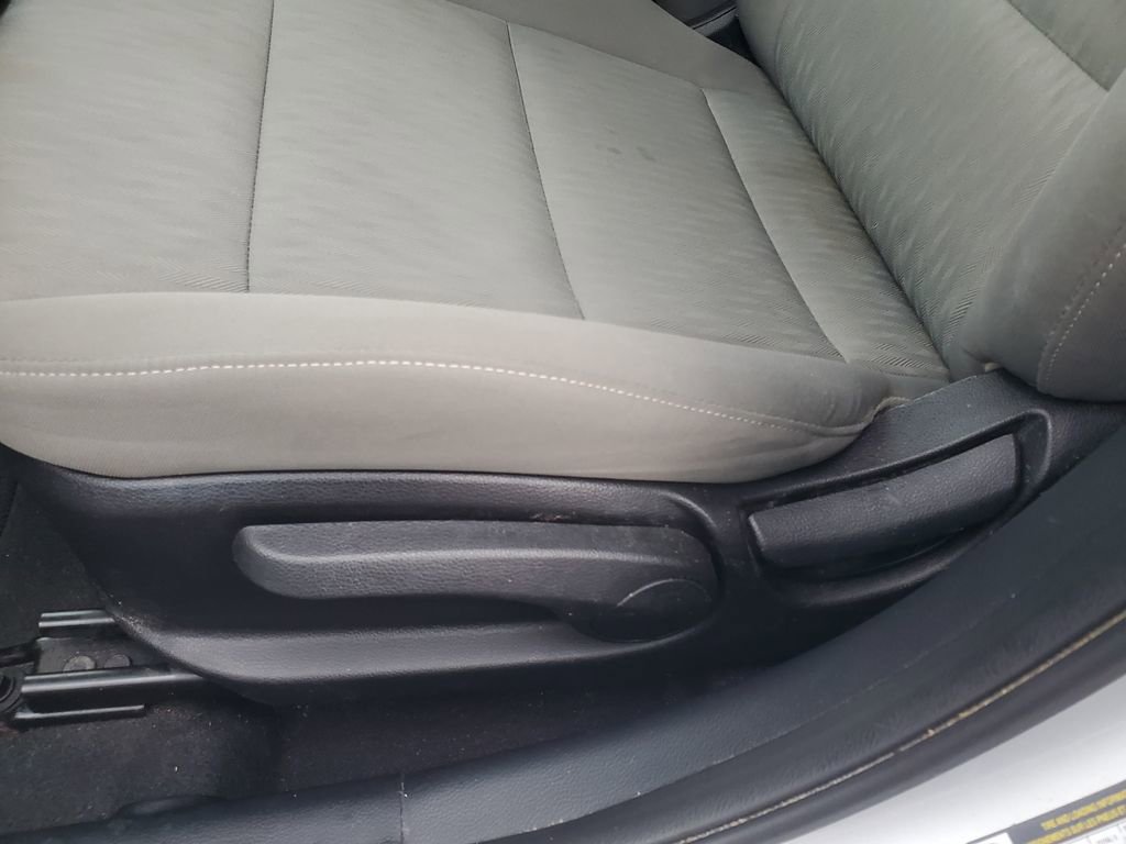 Used 2015 Kia Forte LX image 14