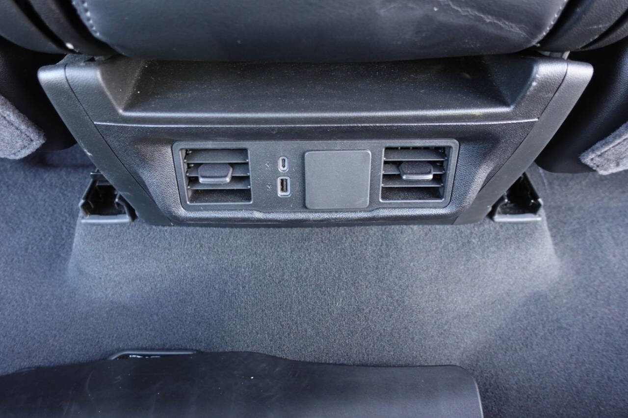 Used 2025 Chevrolet Silverado 2500 Custom w/ Custom Value Package image 35