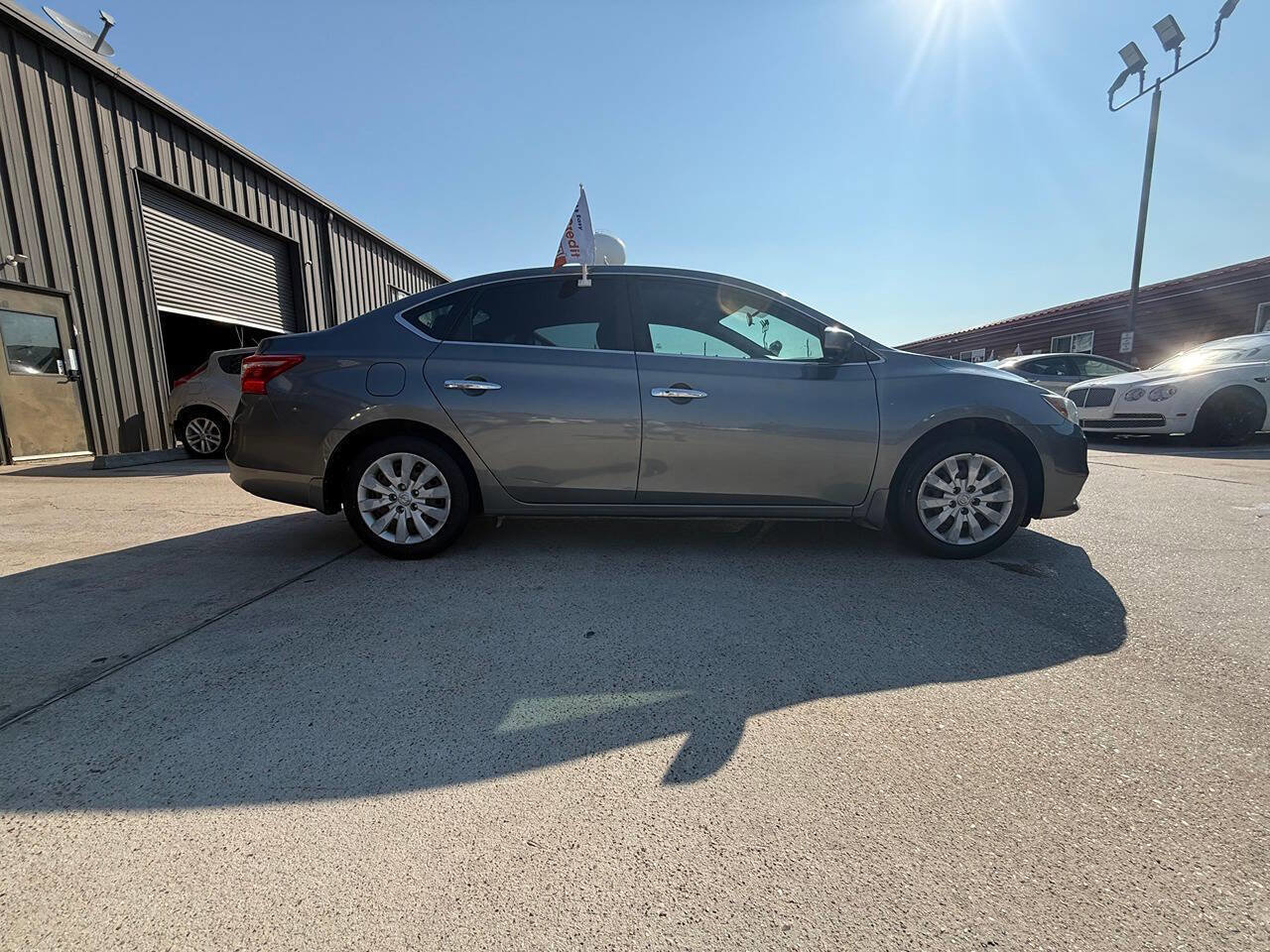 Used 2016 Nissan Sentra SV image 18
