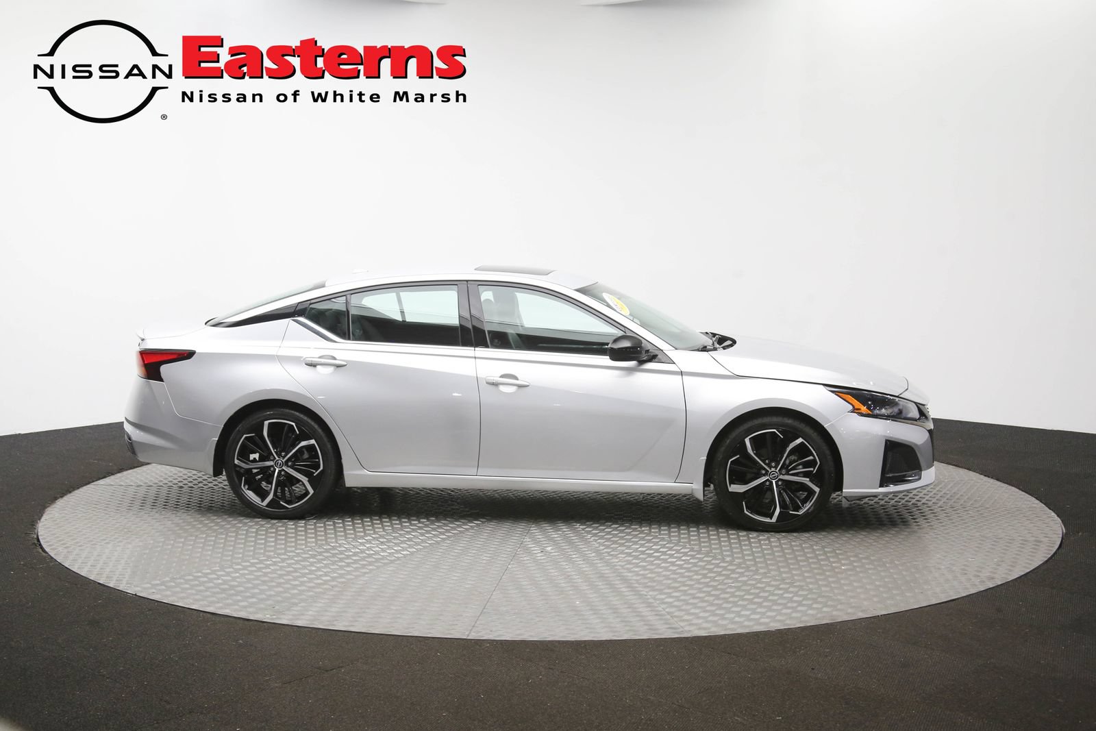 Used 2023 Nissan Altima 2.5 SR w/ SR Premium Package FWD image 44