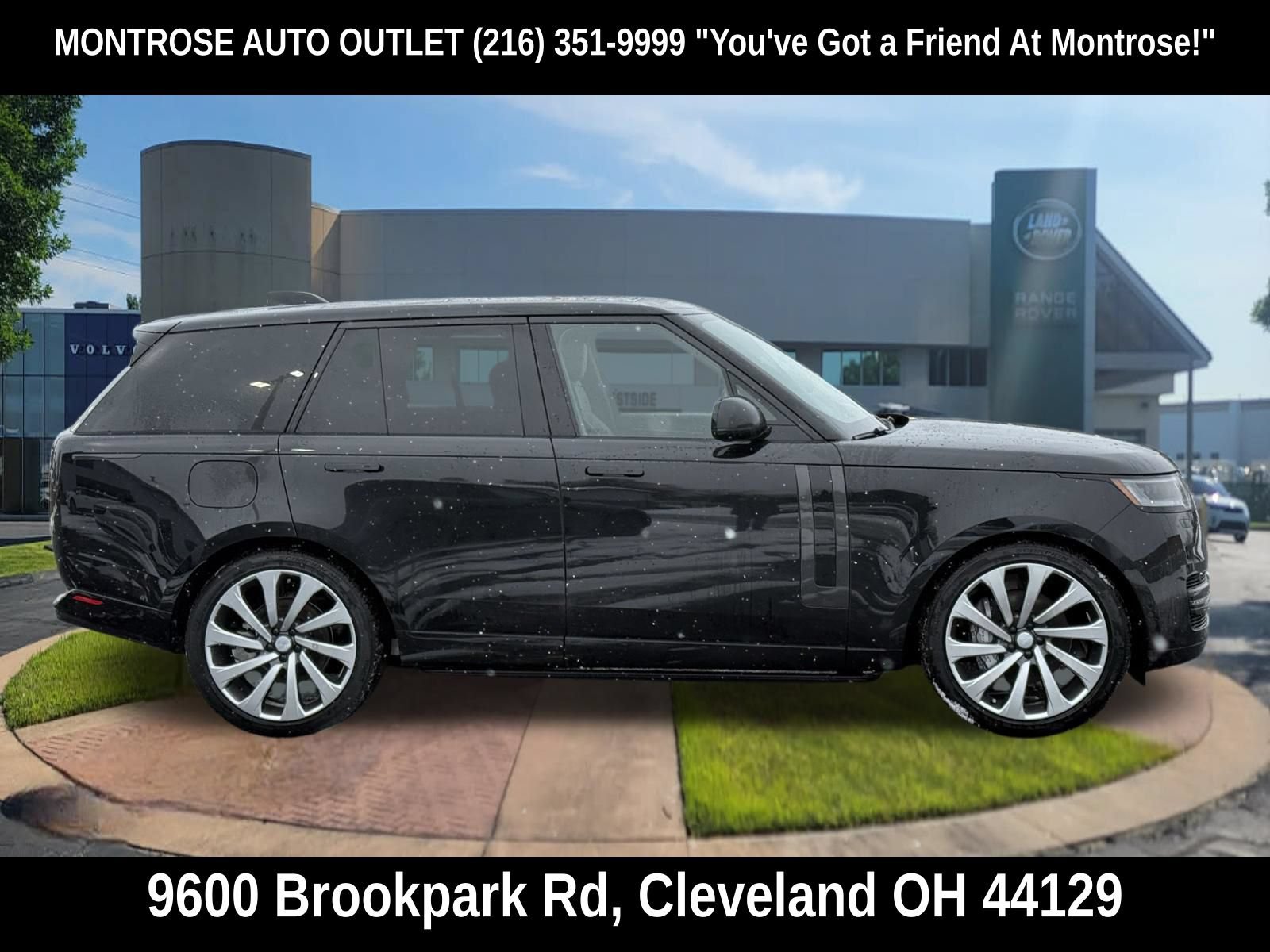 New 2025 Land Rover Range Rover SE AWD/4WD image 7