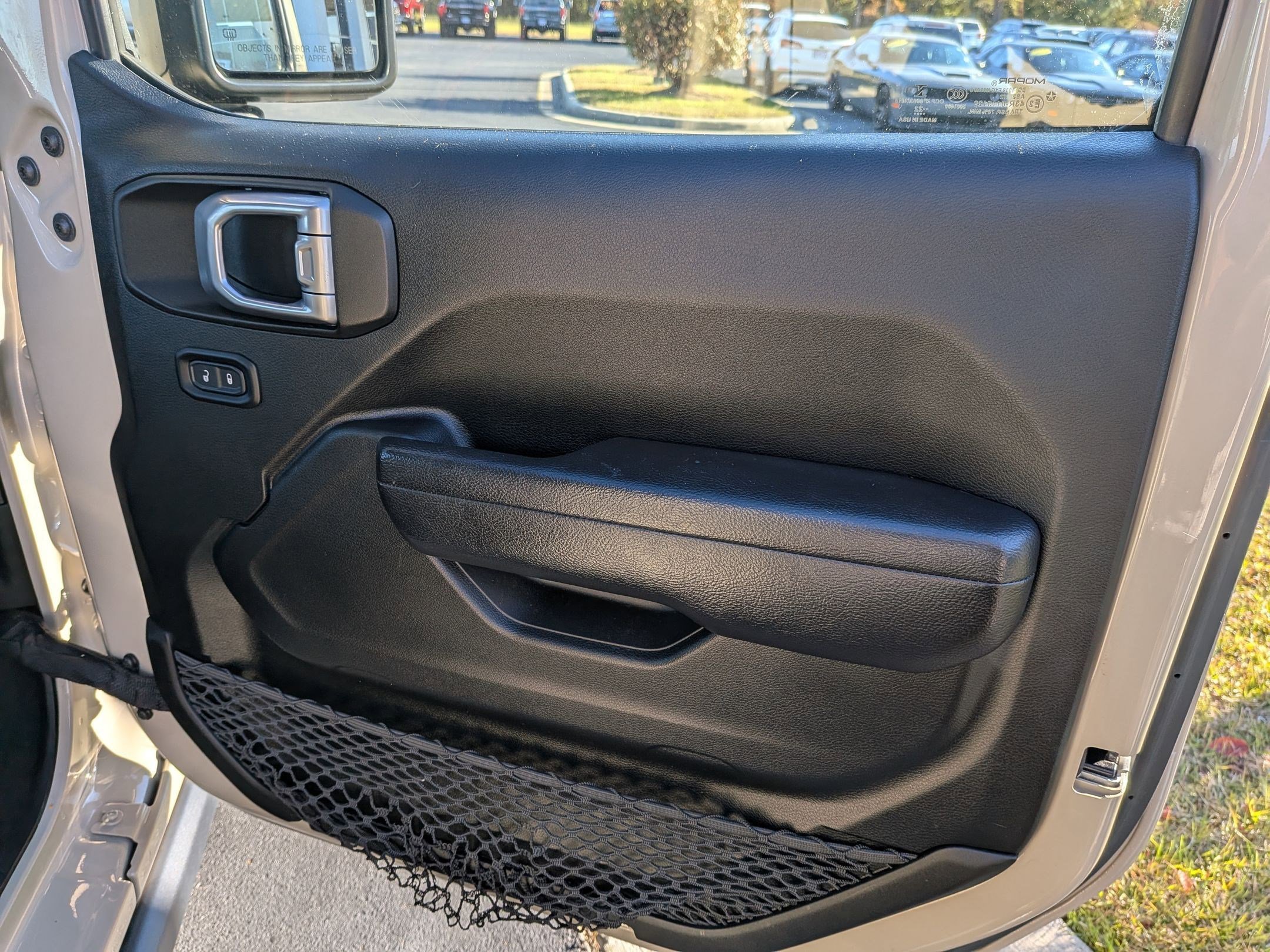 Used 2022 Jeep Wrangler Unlimited Rubicon image 32