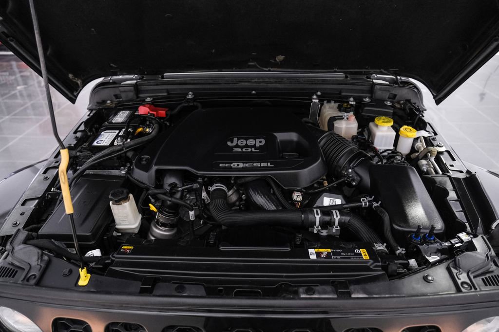 Used 2023 Jeep Gladiator Willys image 56