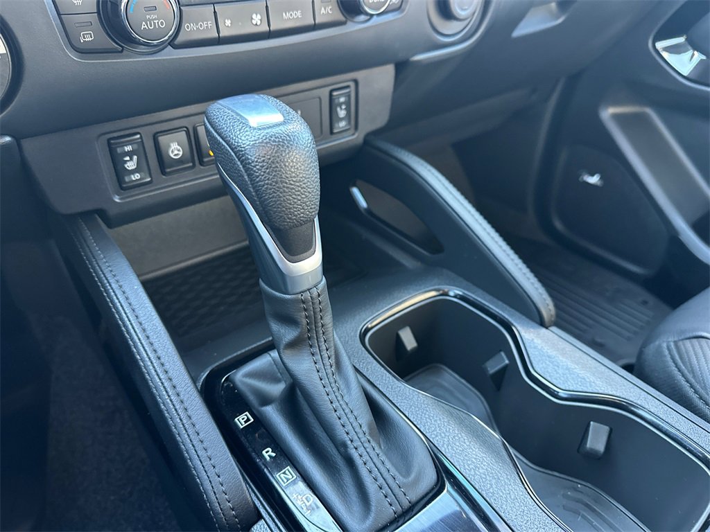 Used 2022 Nissan Frontier PRO-4X w/ Pro-4X Premium Package image 31