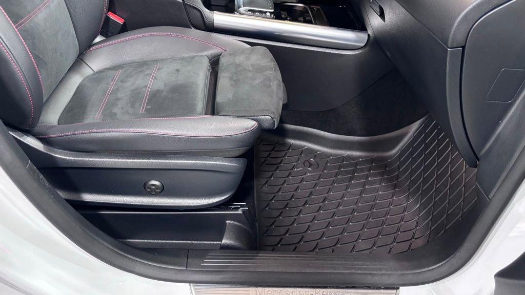 Certified 2022 Mercedes-Benz GLA 250 4MATIC image 17