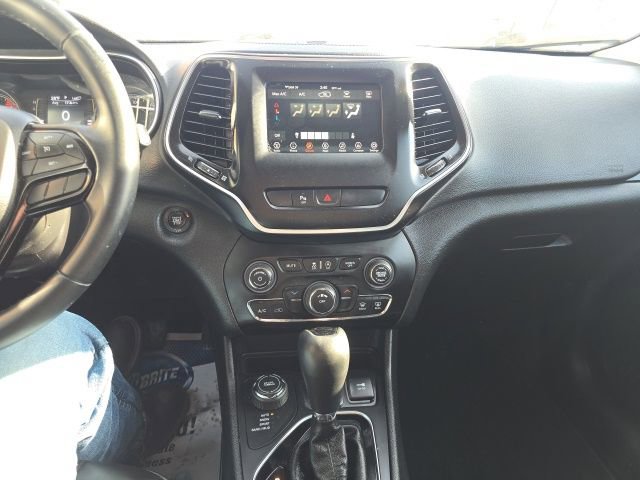 Certified 2019 Jeep Cherokee Latitude Plus image 22