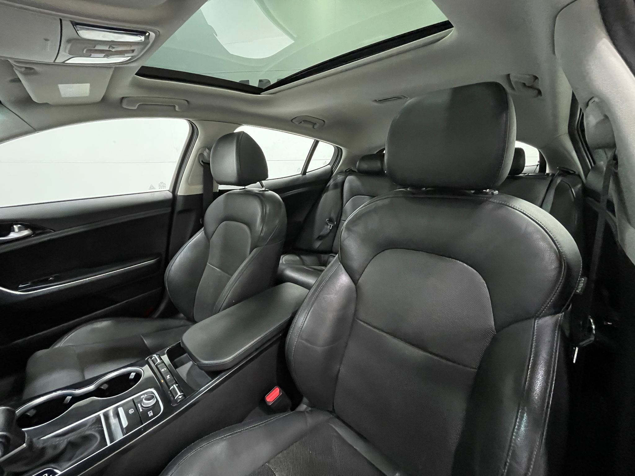 Used 2018 Kia Stinger Premium image 13