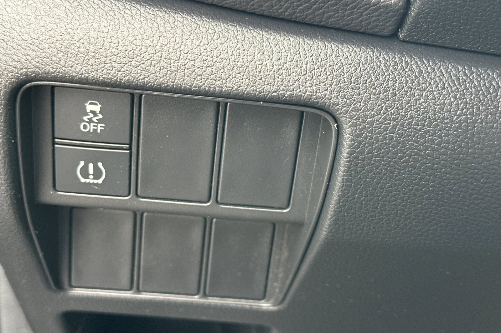 Used 2019 Honda CR-V LX image 38