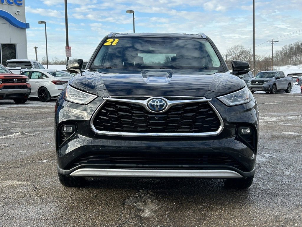 Used 2021 Toyota Highlander Platinum image 2
