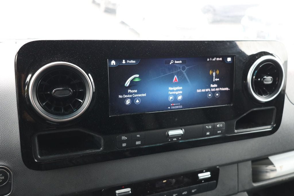 Used 2023 Mercedes-Benz Sprinter 2500 image 17