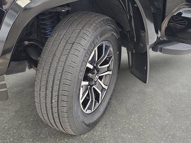 Certified 2023 Toyota Tacoma TRD Sport AWD/4WD image 28