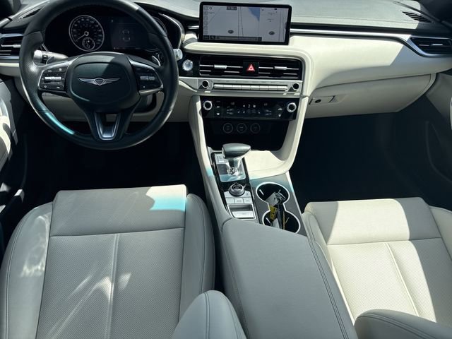 Used 2025 Genesis G70 2.5T image 17