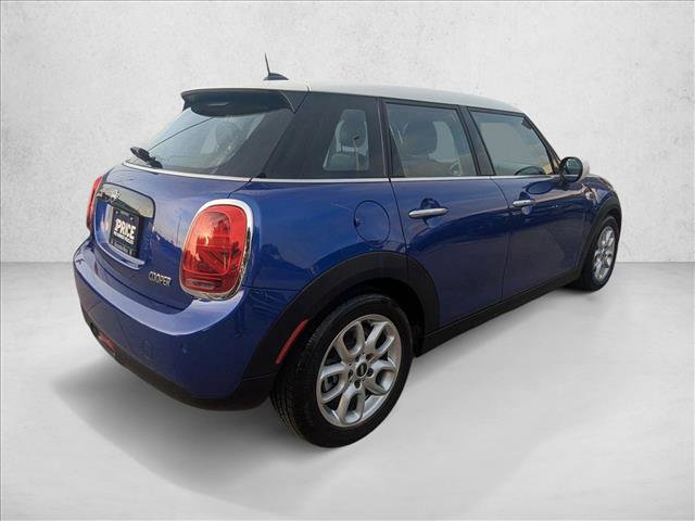 Used 2021 MINI Cooper 4-Door Hardtop w/ 6.5" Touchscreen Package image 5