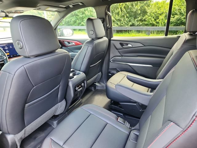 New 2026 Chevrolet Traverse Z71 w/ Enhanced Driving Package AWD/4WD image 16