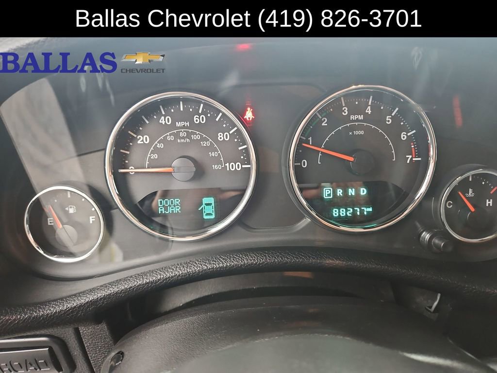 Used 2017 Jeep Wrangler Unlimited Rubicon w/ Cold Weather Group image 11