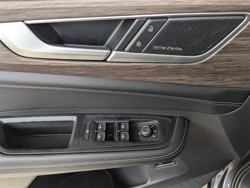New 2025 Volkswagen Atlas SEL Premium R-Line image 18