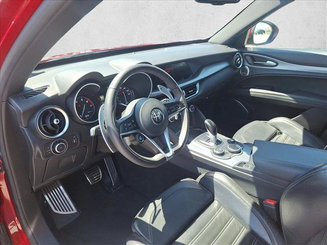 Used 2018 Alfa Romeo Stelvio Ti Sport AWD/4WD image 10