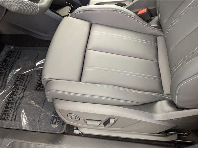 New 2025 Audi Q4 e-tron Premium Plus image 4