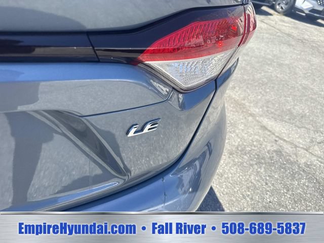 Used 2021 Toyota Corolla LE w/ LE Convenience Package FWD image 6