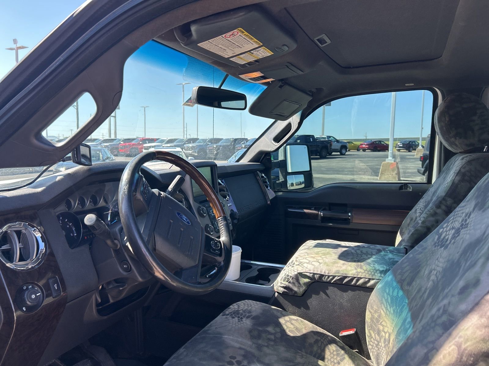 Used 2015 Ford F250 Platinum w/ FX4 Off-Road Package AWD/4WD image 11