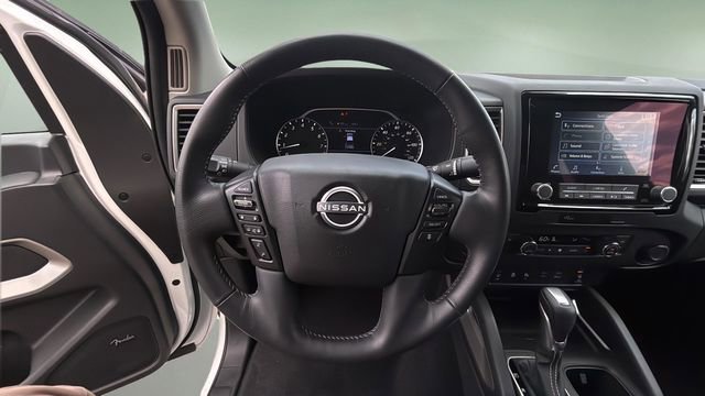 Used 2024 Nissan Frontier SL w/ Technology Package RWD image 13