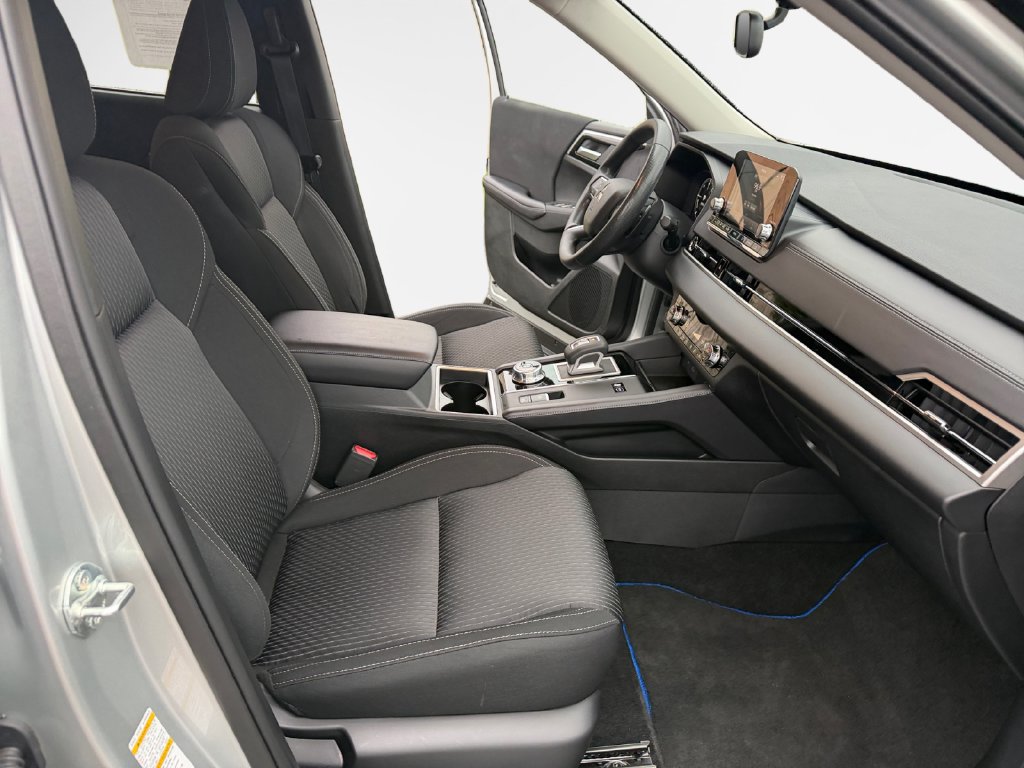 Used 2025 Mitsubishi Outlander ES AWD/4WD image 26