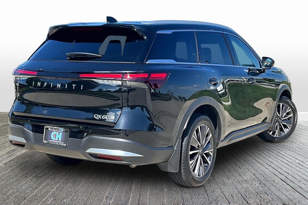 Certified 2027 INFINITI QX60 Luxe w/ Cargo Package AWD/4WD image 9